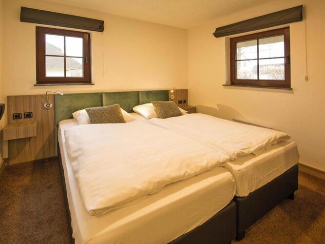Holiday Resort Van Der Valk, Linstow Dobbin-Linstow Екстериор снимка