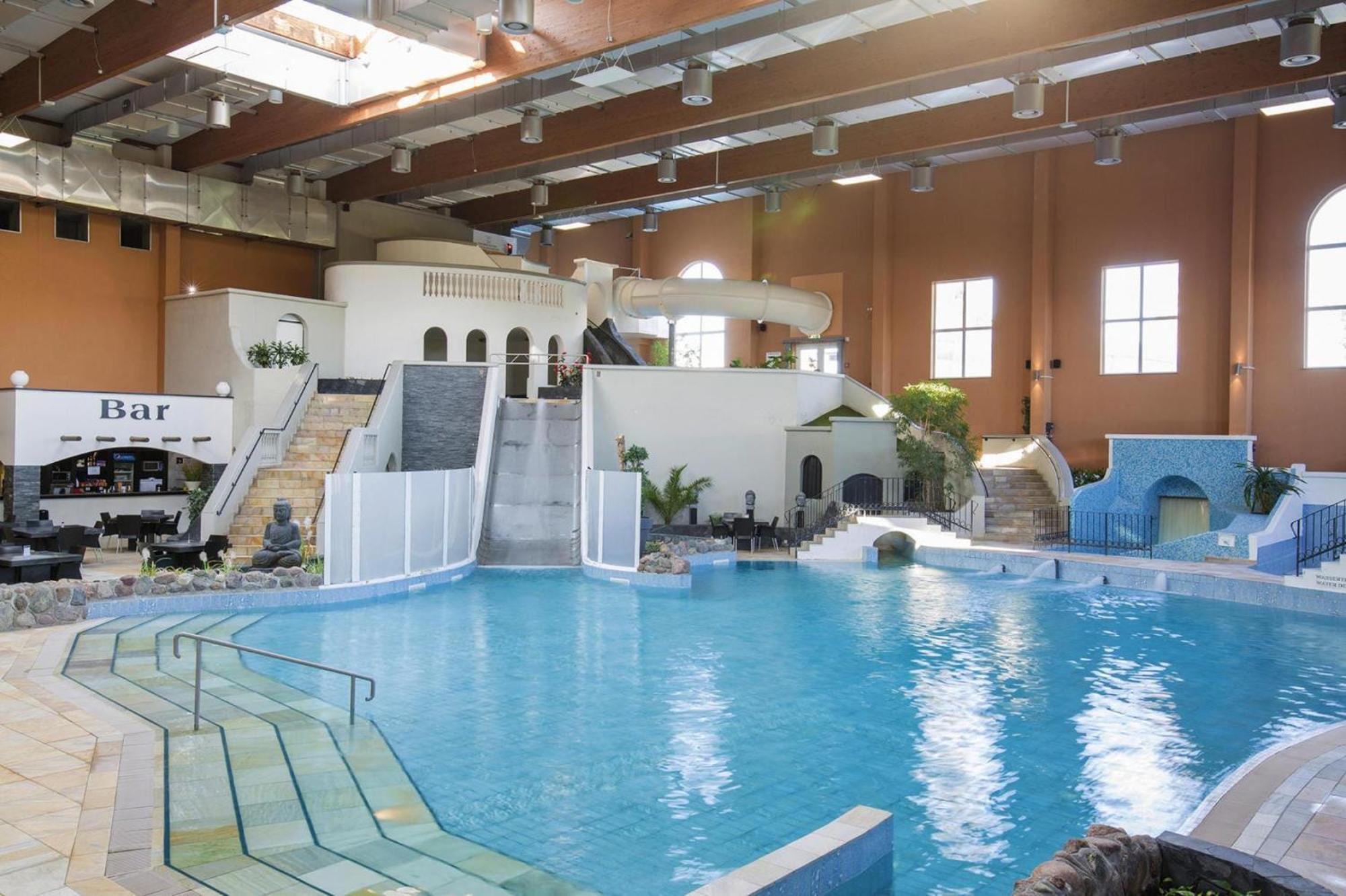 Holiday Resort Van Der Valk, Linstow Dobbin-Linstow Екстериор снимка