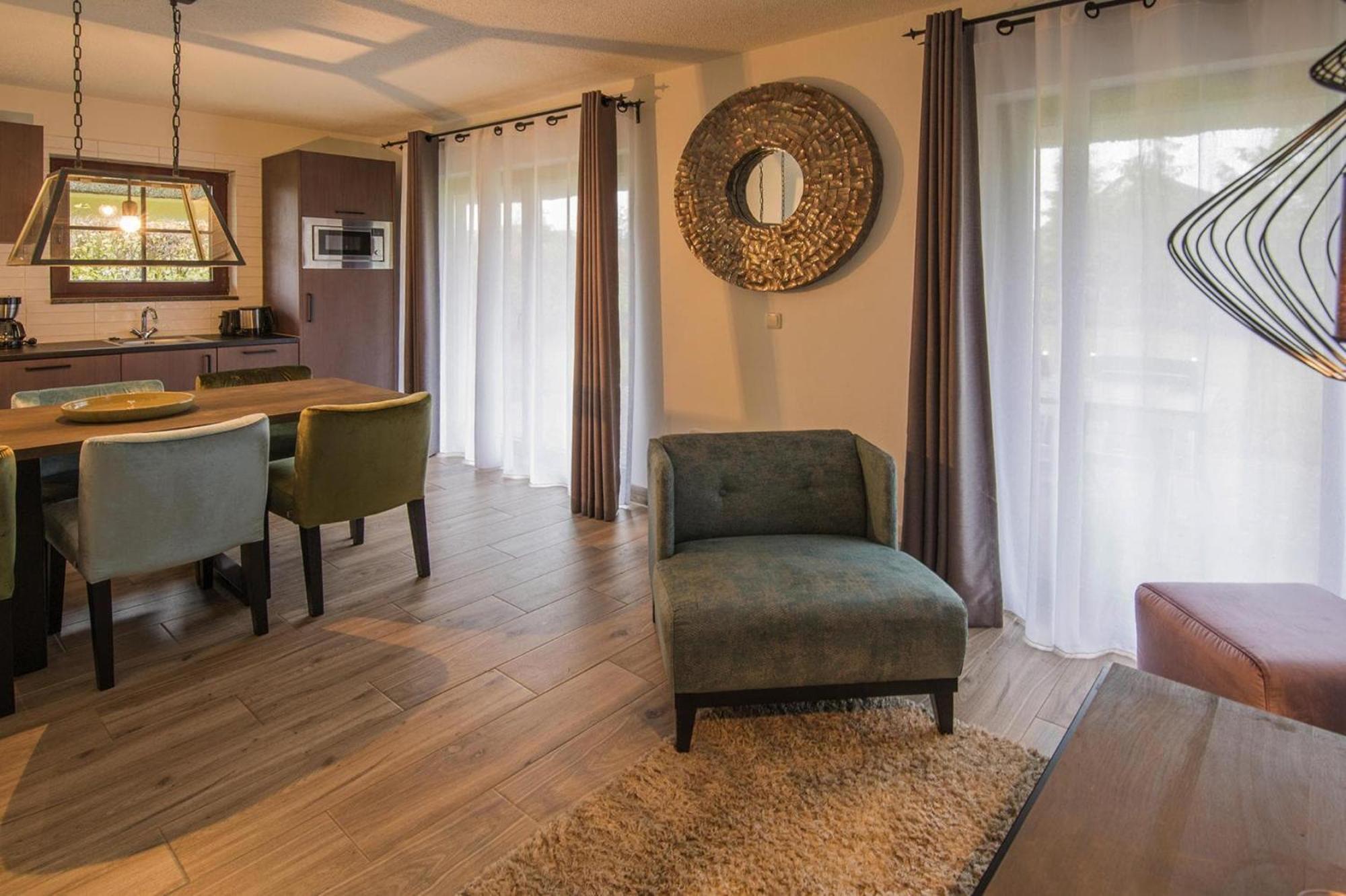 Holiday Resort Van Der Valk, Linstow Dobbin-Linstow Екстериор снимка